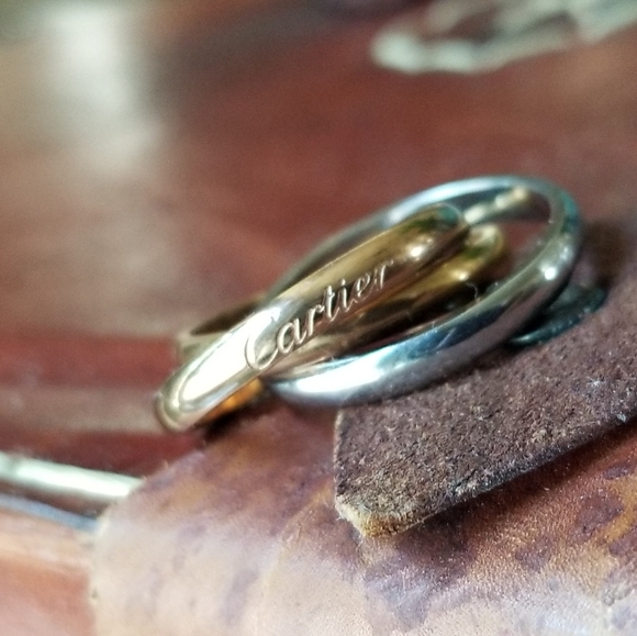 ❤️Cartier❤️ 750 EA1314 Classic Trinity Ring - Picture 2 of 5